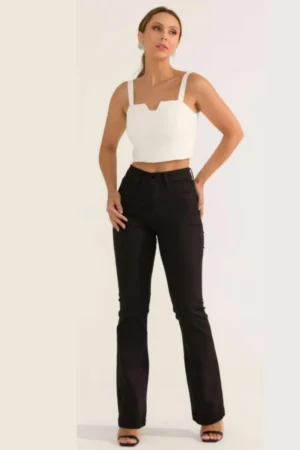 Calça bootcut preta divero