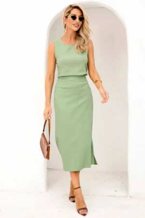 Conjunto saia e blusa sem manga