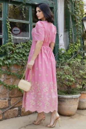 Vestido laise bordado botões funcionais